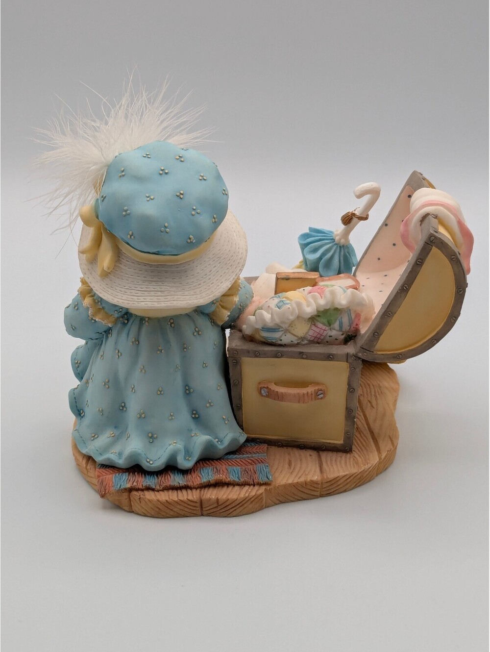 Cherished Teddies Kaitlyn Old Treasures New Memories (302600) 1997 - Picture 4 of 9